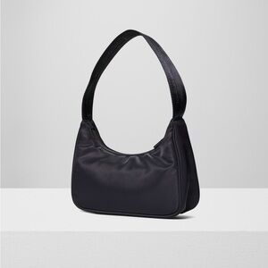 Aritzia Goldie shoulder bag